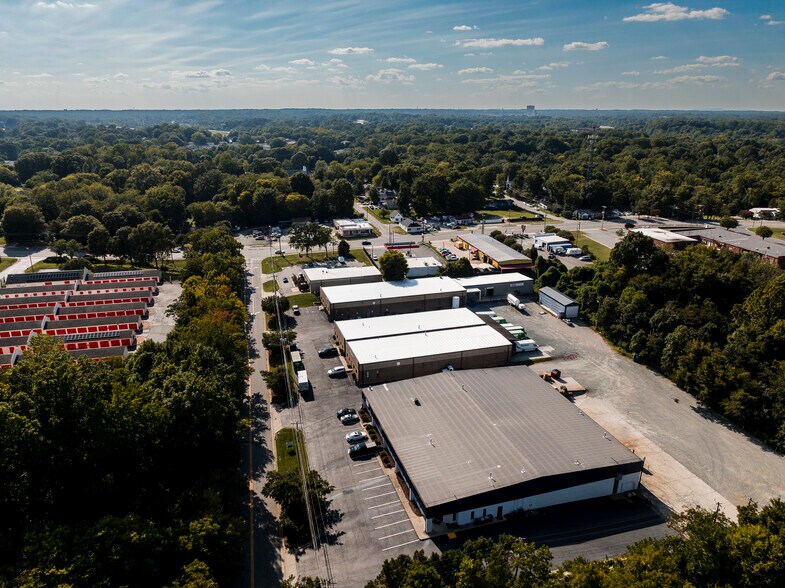 More Photos Of 510 Corliss St, Greensboro Light Manufacturing For Lease