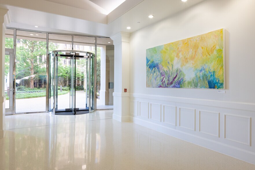 More Photos Of 3400 Peachtree Rd NE, Atlanta Unknown For Lease