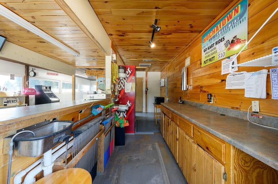 More Photos Of 6659 N US Highway 259, Broken Bow Amusement Park For Sale