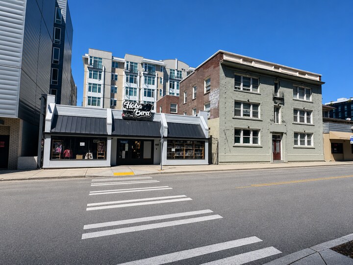 More Photos Of 4737 Brooklyn Ave NE, Seattle Apartments For Sale