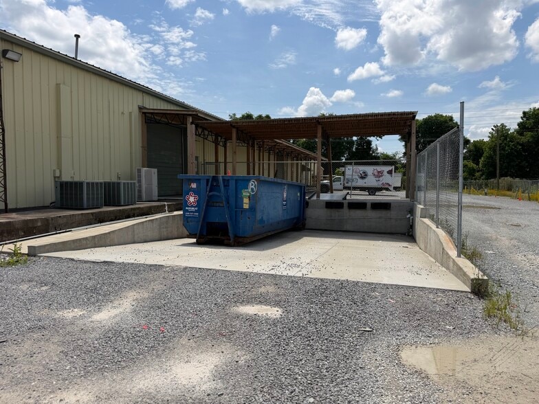 More Photos Of 3313 Sexton Rd SE, Decatur Manufacturing For Lease