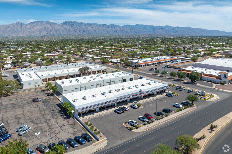 More Photos Of 3955 E Speedway Blvd, Tucson Unknown For Lease