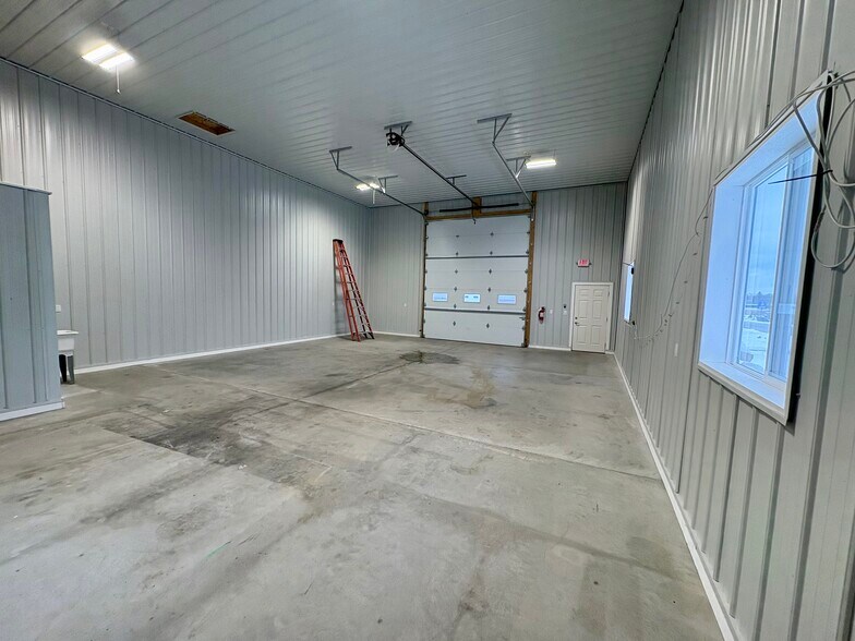 More Photos Of 1461 Industry Dr, Traverse City Industrial For Lease