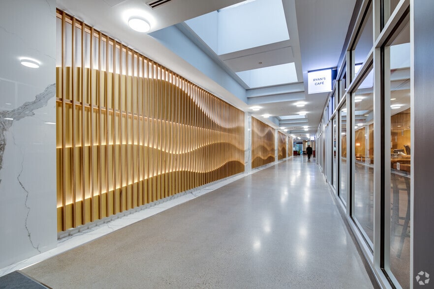 More Photos Of 8000-8500 Normandale Lake Blvd, Bloomington Unknown For Lease