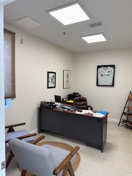 More Photos Of 1325 NW 98th Ct, Doral Warehouse For Sale