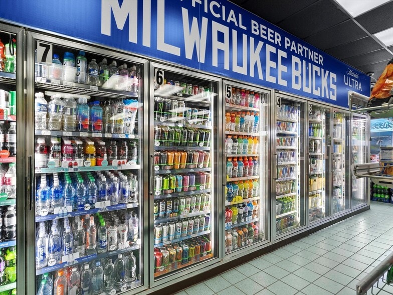 More Photos Of 11931 W Janesville Rd, Hales Corners Service Station For Sale