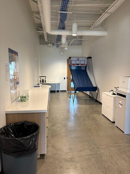 More Photos Of 13693 S 200 W, Draper Office For Lease