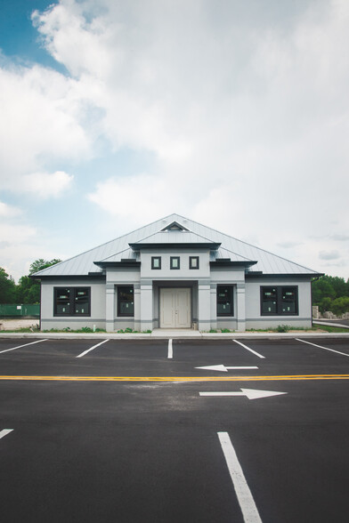 Primary Photo Of 1784 Collier -1, Lutz Office For Lease