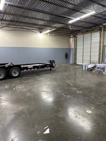 More Photos Of 347-374 Lang Blvd, Buffalo Light Distribution For Lease