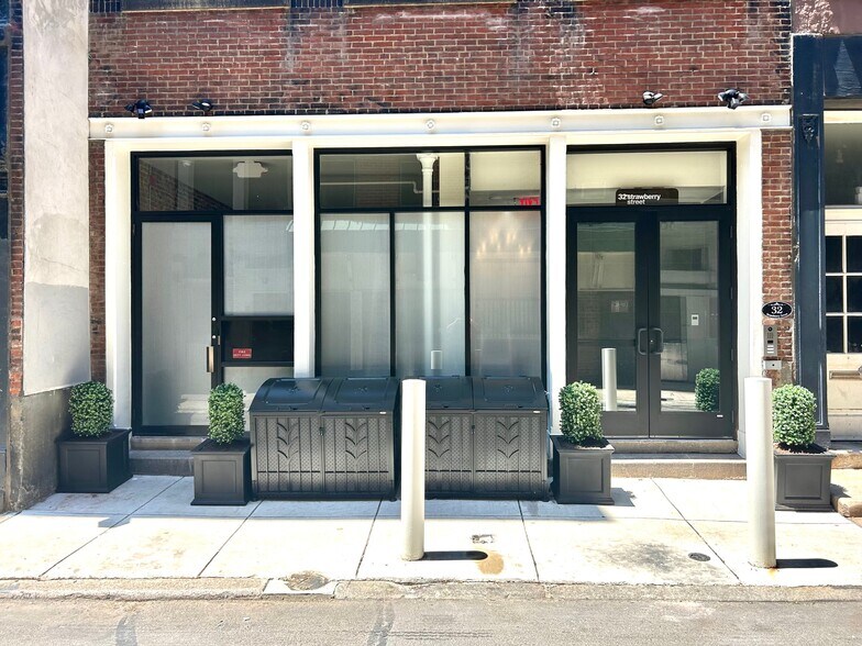 More Photos Of 32-34 S Strawberry St, Philadelphia Loft Creative Space For Sale