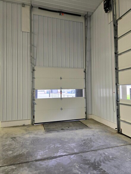 More Photos Of 308 Poplar St, Richland Warehouse For Lease