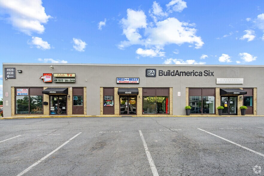 More Photos Of 4926-4950 Eisenhower Ave, Alexandria Light Distribution For Lease