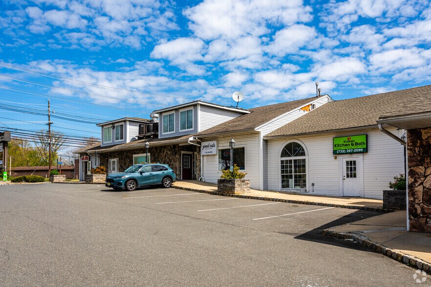 More Photos Of 1626 US Highway 130, North Brunswick Fast Food For Lease