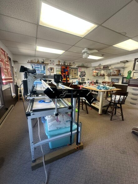 More Photos Of 418 E Washington St, Arma Storefront Retail Residential For Sale