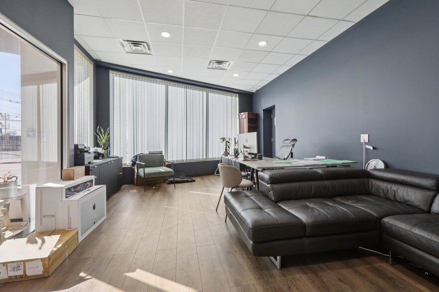 More Photos Of 7-9 Ridgefield, Ridgefield Park Flex For Lease