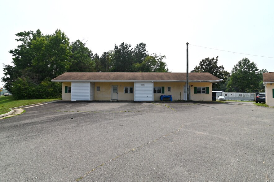 More Photos Of 12302 James Madison Pky, King George Freestanding For Sale