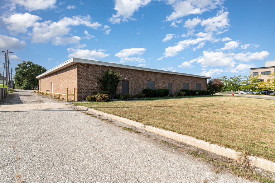 More Photos Of 200 N 13th St, Bay City Warehouse For Lease