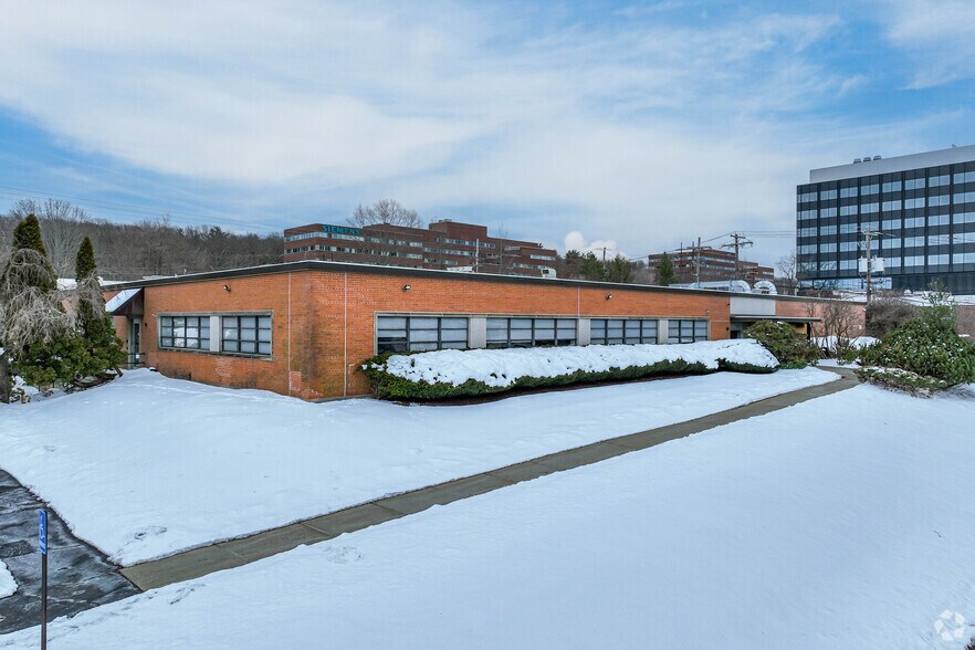 Primary Photo Of 62 Fourth Ave, Waltham Research And Development For Lease