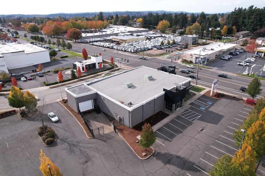 More Photos Of 10800 SE 82nd Ave, Happy Valley Storefront Retail Office For Sale