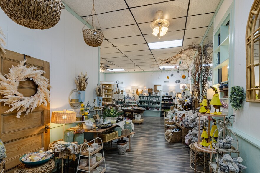 More Photos Of 29350 Matthewstown Rd, Easton Garden Center For Sale