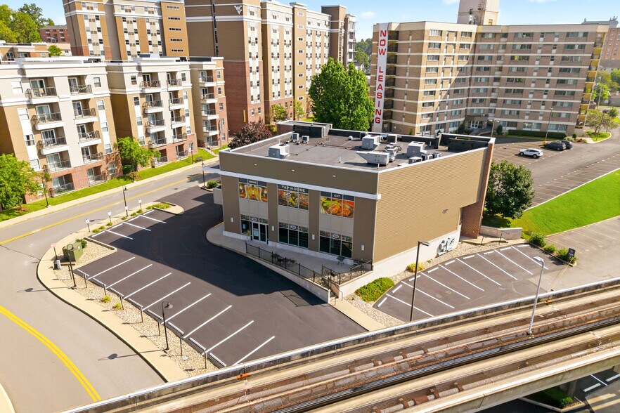 Primary Photo Of 453 Oakland St, Morgantown Office For Lease