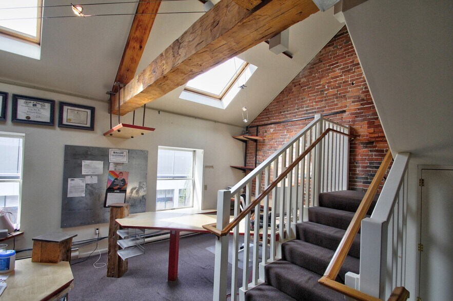 More Photos Of 424-426 Fore St, Portland Storefront For Lease