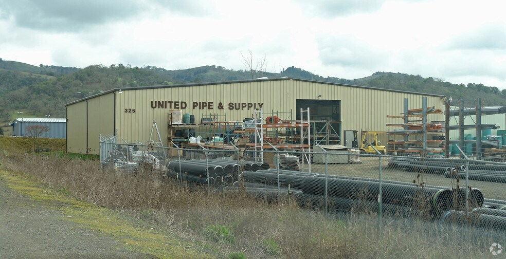 More Photos Of 325 E Happy Valley Rd, Roseburg Industrial For Sale