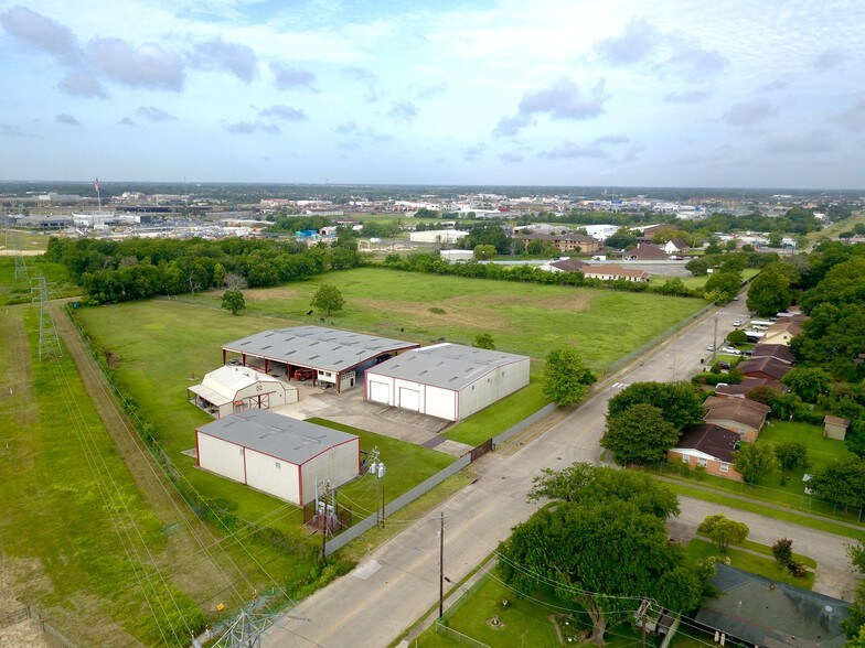 Primary Photo Of 10700 Hartsook St, Houston Land For Sale