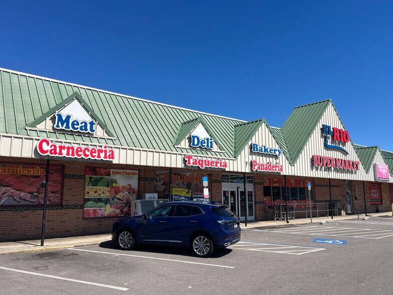 Primary Photo Of 3402 W Baker St, Plant City Supermarket For Sale