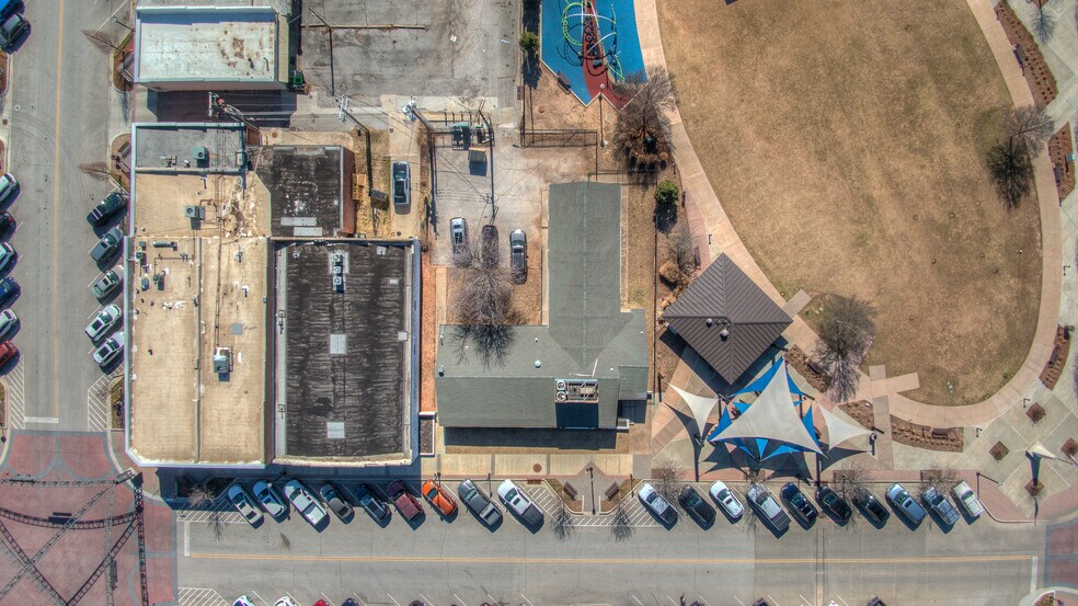 More Photos Of 12 W Dawes Ave, Bixby Office For Sale