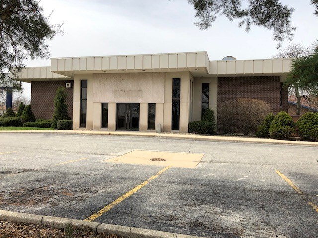 More Photos Of 225 W Joe Orr Rd, Chicago Heights Storefront Retail Office For Sale