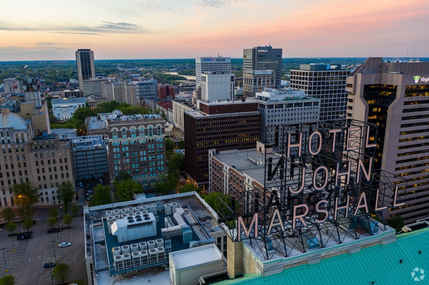 More Photos Of 701 E Franklin St, Richmond Office For Lease