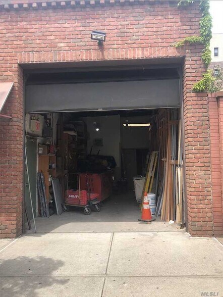 More Photos Of 3426 31st St, Astoria Warehouse For Sale