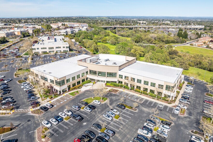 More Photos Of 1075 Creekside Ridge Dr, Roseville Office For Lease