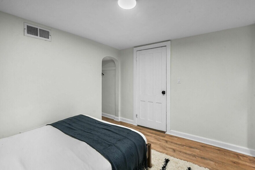 More Photos Of 101 Pennsylvania Ave, Binghamton Apartments For Sale