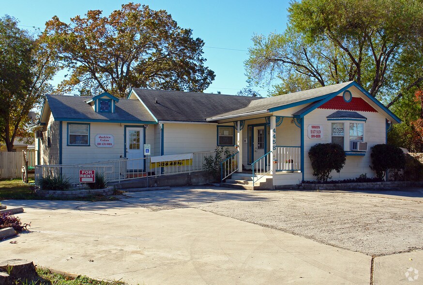 4458 Walzem Rd  