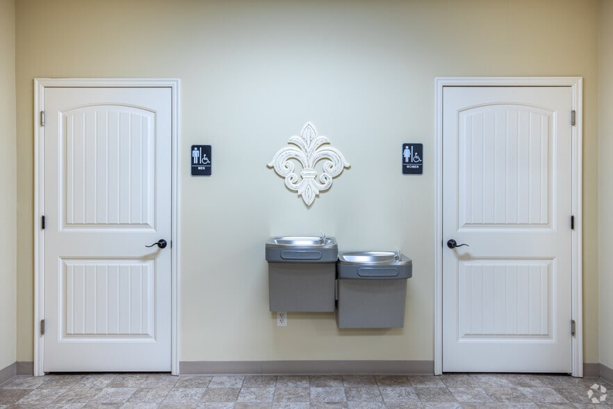 More Photos Of 135th St And Metcalf Ave, Overland Park Unknown For Lease