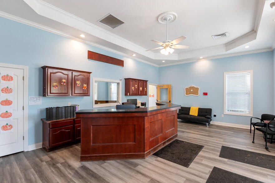 More Photos Of 1224 Old Cherokee Rd, Lexington Daycare Center For Sale
