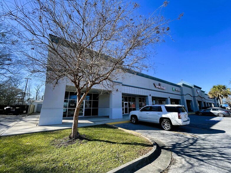 More Photos Of 5810 Main St, Zachary Unknown For Lease