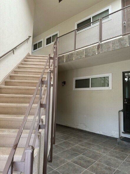 More Photos Of 10427 Odell Ave, Sunland Apartments For Sale