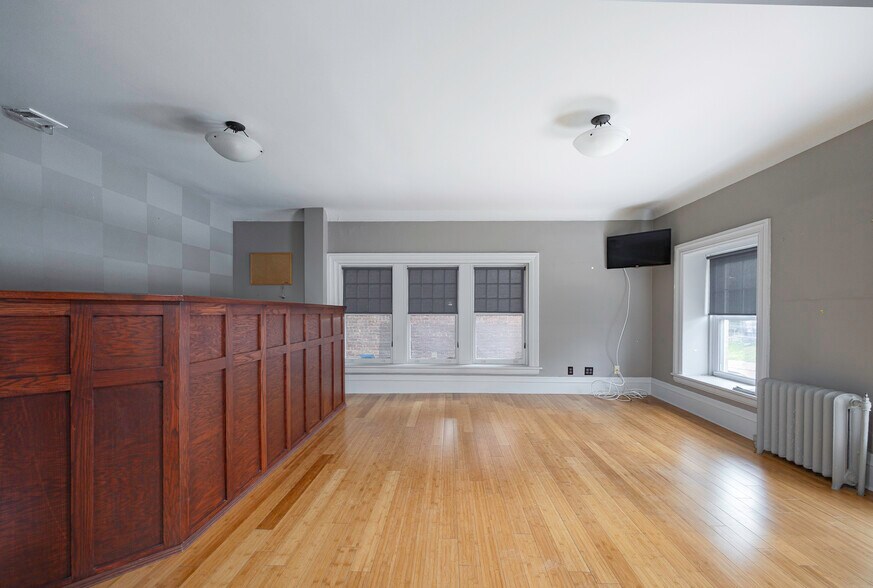 More Photos Of 214 Main St, Poughkeepsie Loft Creative Space For Sale