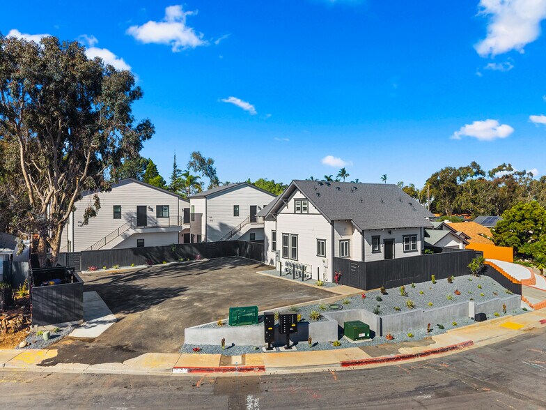 More Photos Of 832 Desty St, San Diego Apartments For Sale