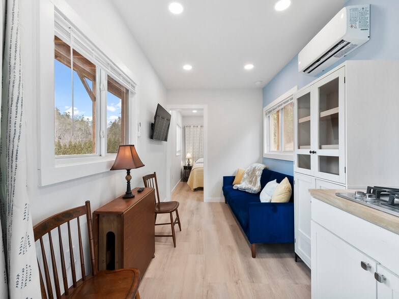 More Photos Of 58 Gunter Town Rd., Marshall Self Storage For Sale