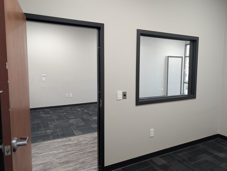 More Photos Of 12276 San Jose Blvd, Jacksonville Medical For Lease