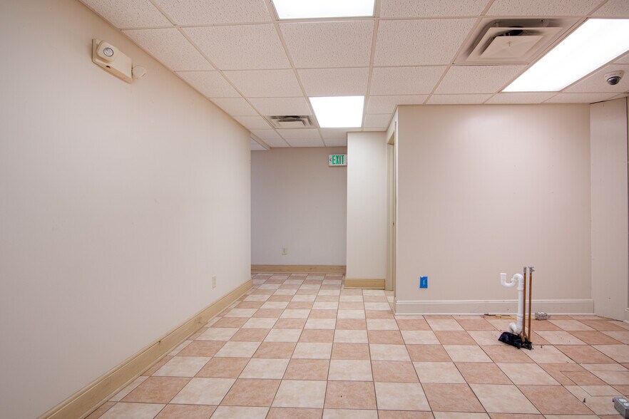 More Photos Of 500 N Pike Rd, Sarver Office Residential For Sale