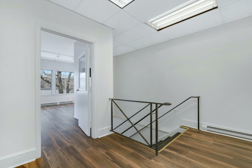 More Photos Of 107-111 Main St, New Canaan Storefront Retail Office For Sale