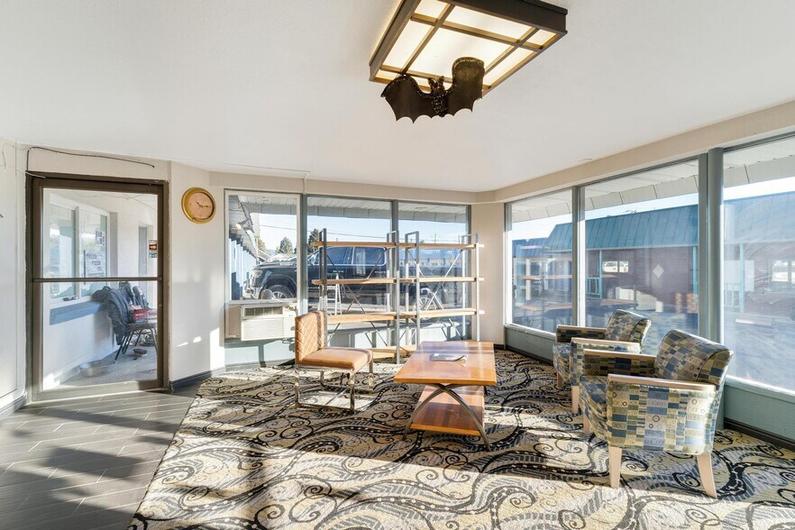 More Photos Of 590 W Main St, Vernal Hotel For Sale