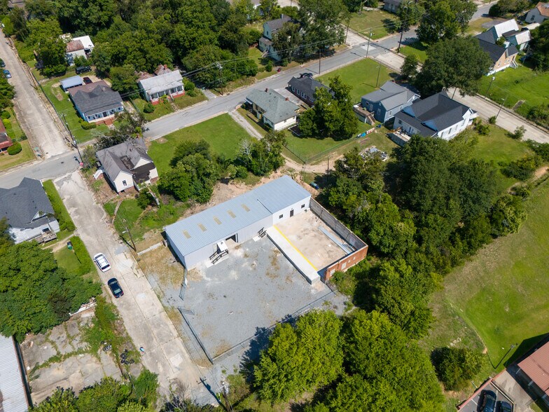 More Photos Of 465 Concord St, Macon-Bibb Service For Lease