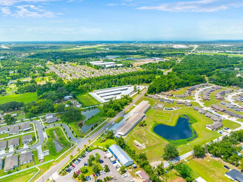 More Photos Of 9610 Harney Rd, Thonotosassa Warehouse For Sale