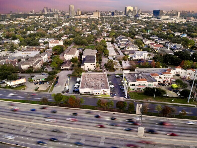 More Photos Of 2901 W Loop Fwy S, Houston Unknown For Lease